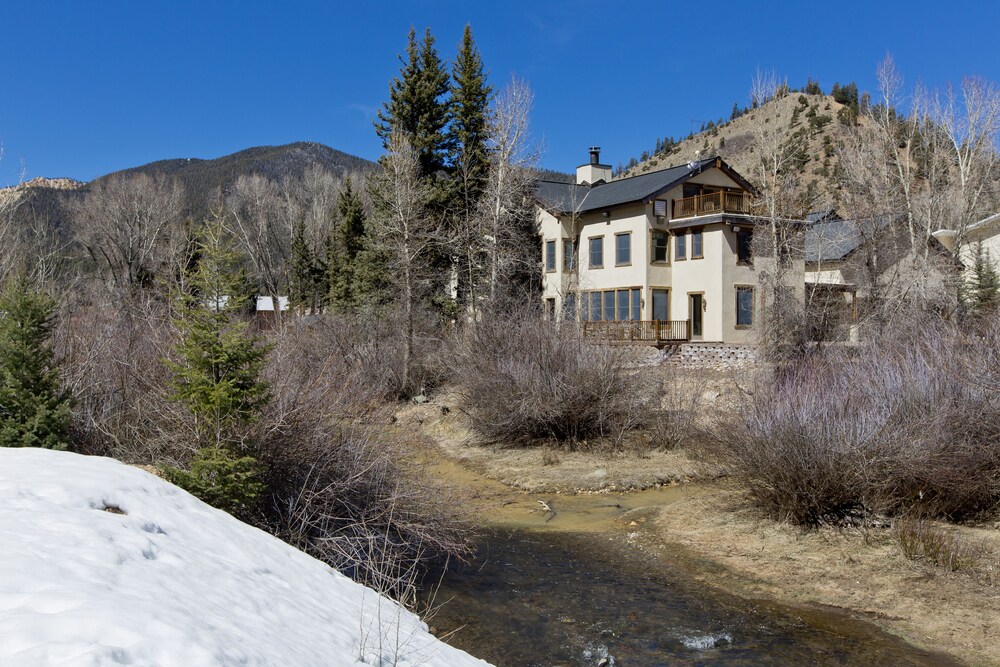 Double Dog Inn - photo 22
