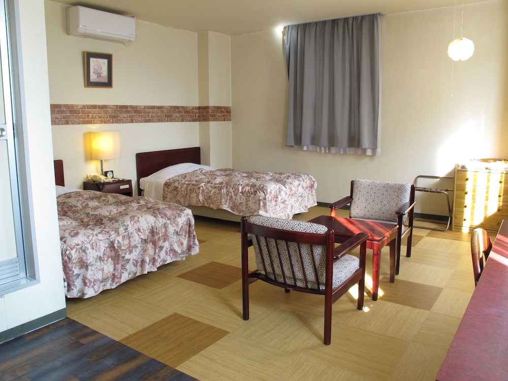 Hotel Platon Annex Green Plaza in Chikuma, Japan