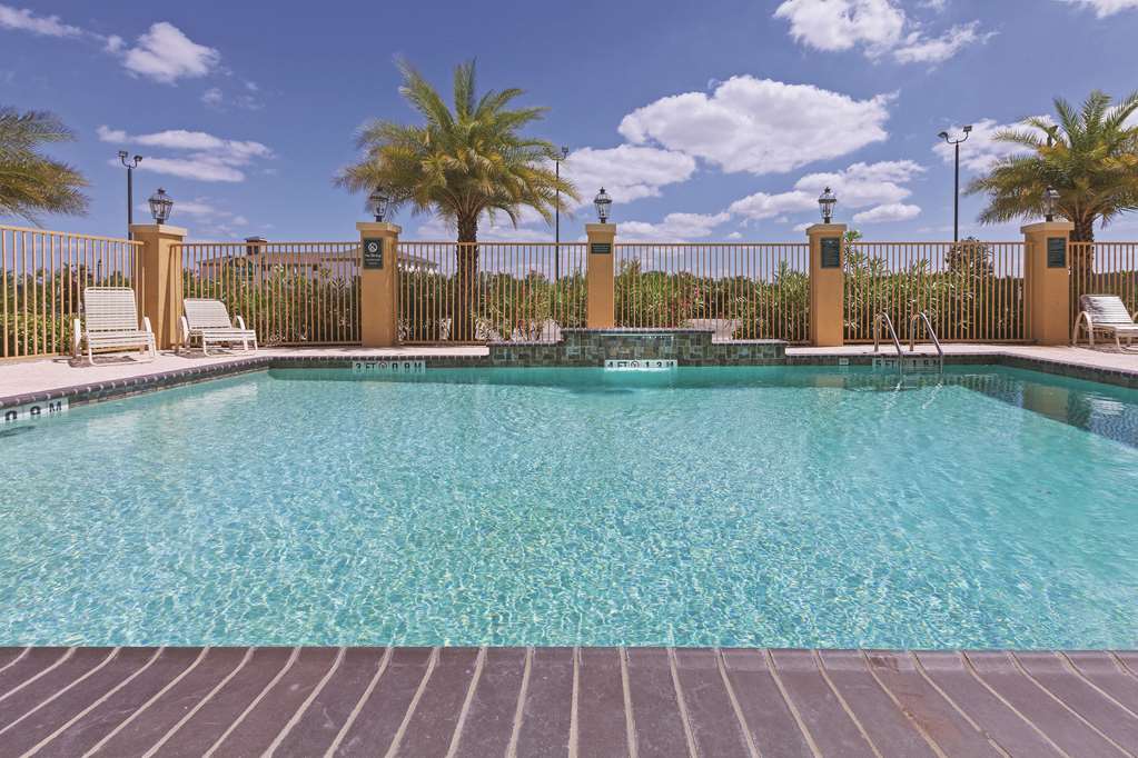 La Quinta Inn & Suites by Wyndham Port Arthur - photo 9