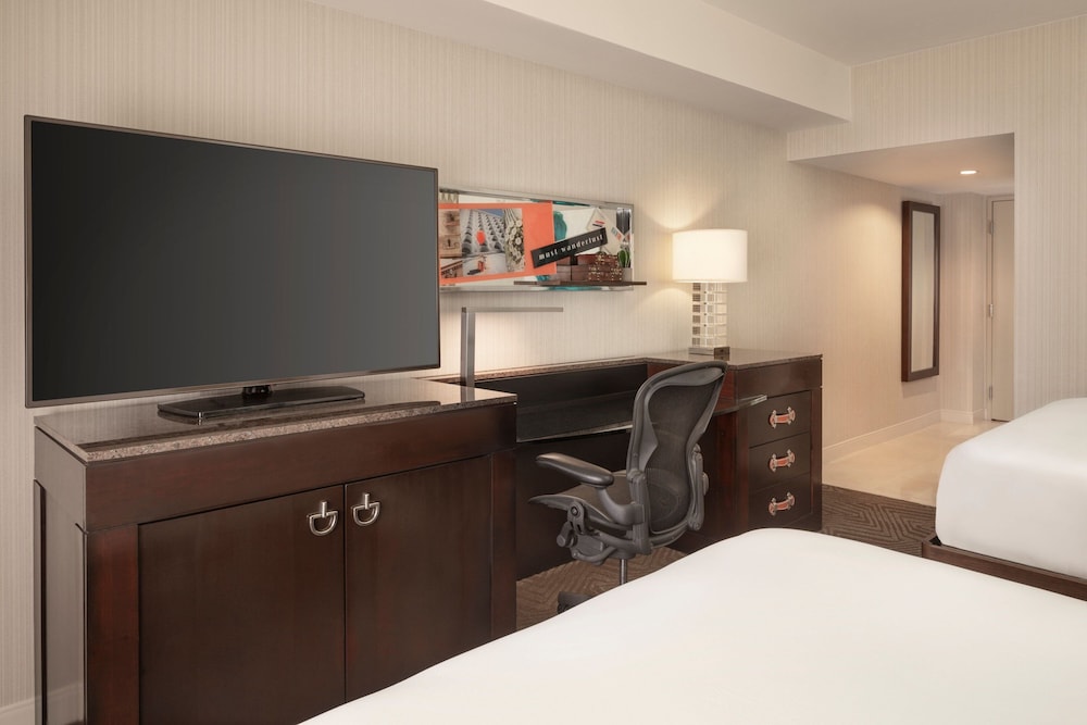 Renaissance Phoenix Downtown - photo 16