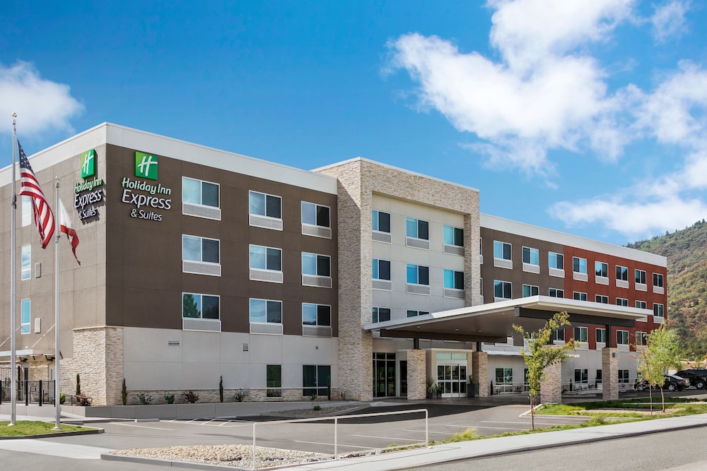 Holiday Inn Express and Suites Ukiah by IHG - photo 65
