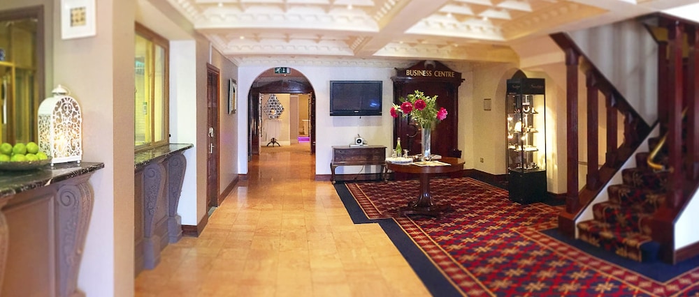 TF Royal Hotel