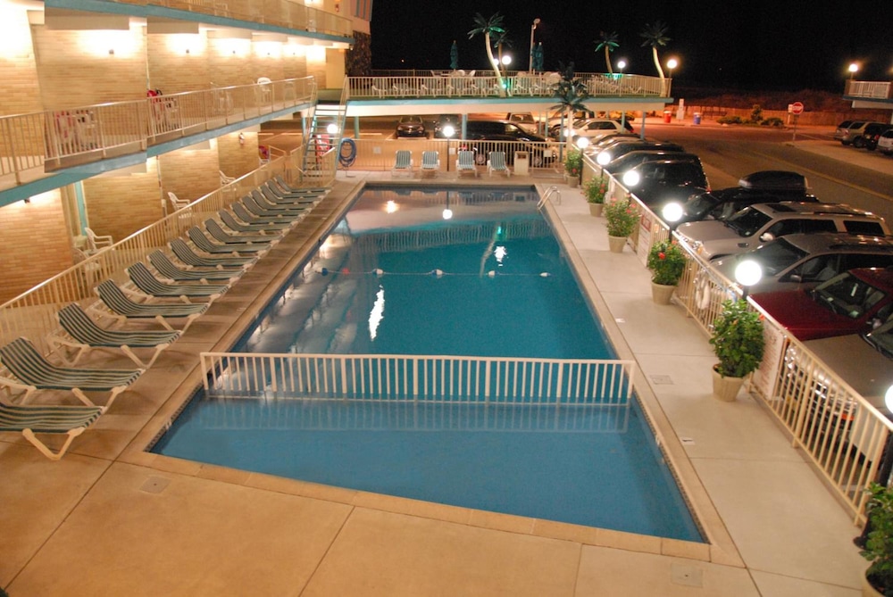 Bristol Plaza Resort Motel - photo 27