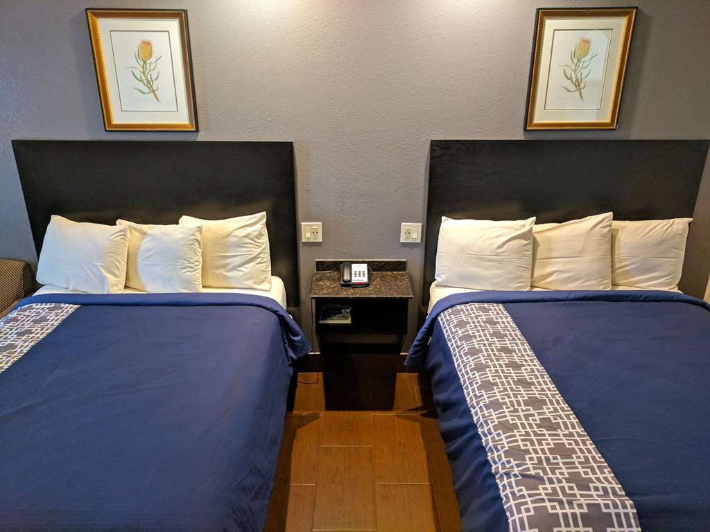 Americas Best Value Inn Brownsville - photo 14