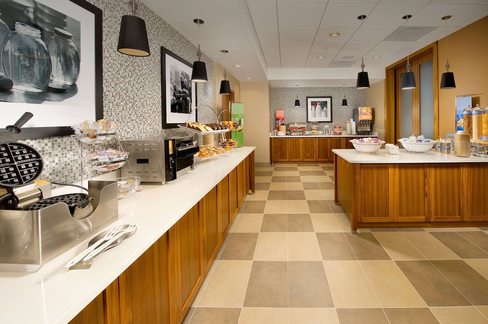 Hampton Inn & Suites Washington DC North Gaithersburg - photo 22