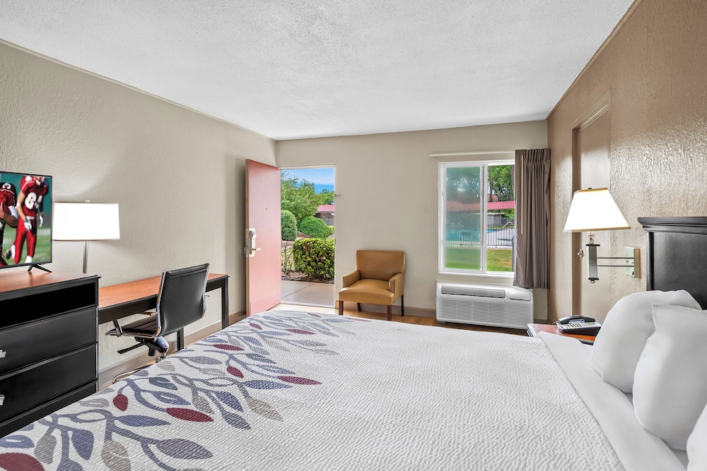 Red Roof Inn Hot Springs - photo 18