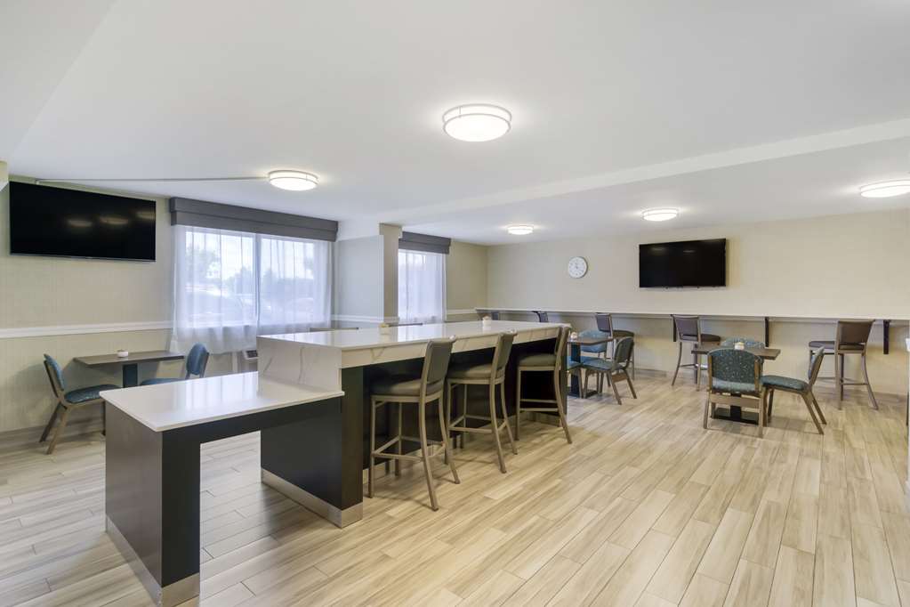 Comfort Inn & Suites Pacific Auburn - photo 40