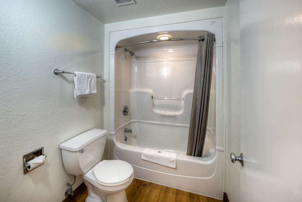 Motel 6 Niantic CT New London - photo 21