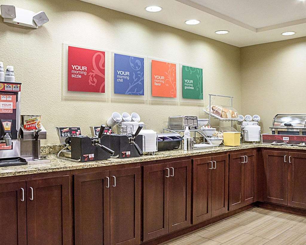 Comfort Suites Minot South - photo 40