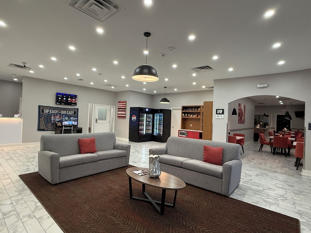 Ramada By Wyndham Kenner New Orleans Airport South - photo 2