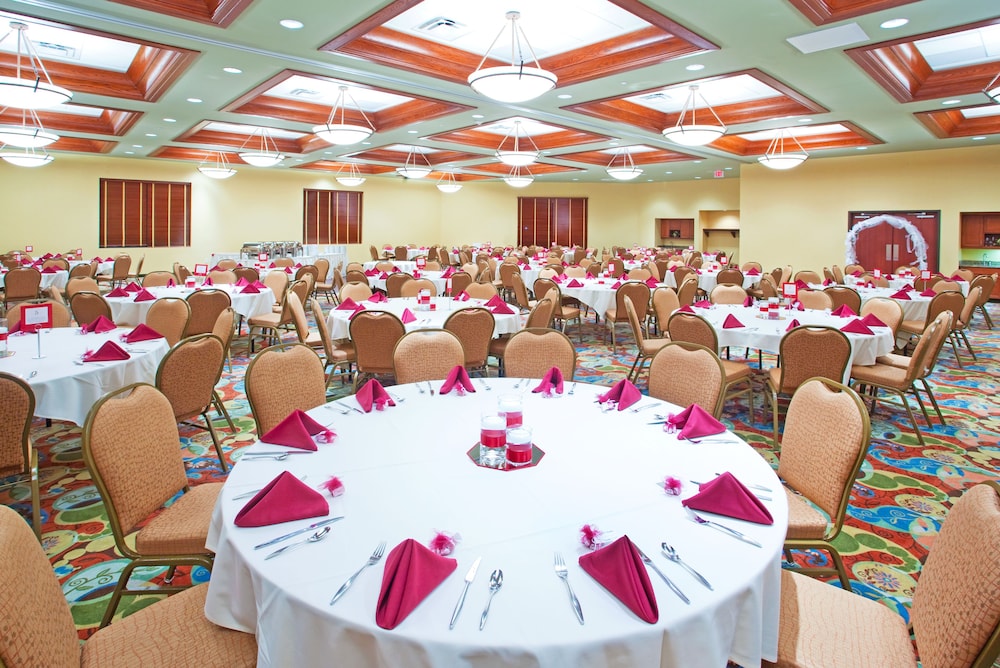 Holiday Inn Midland by IHG - photo 26