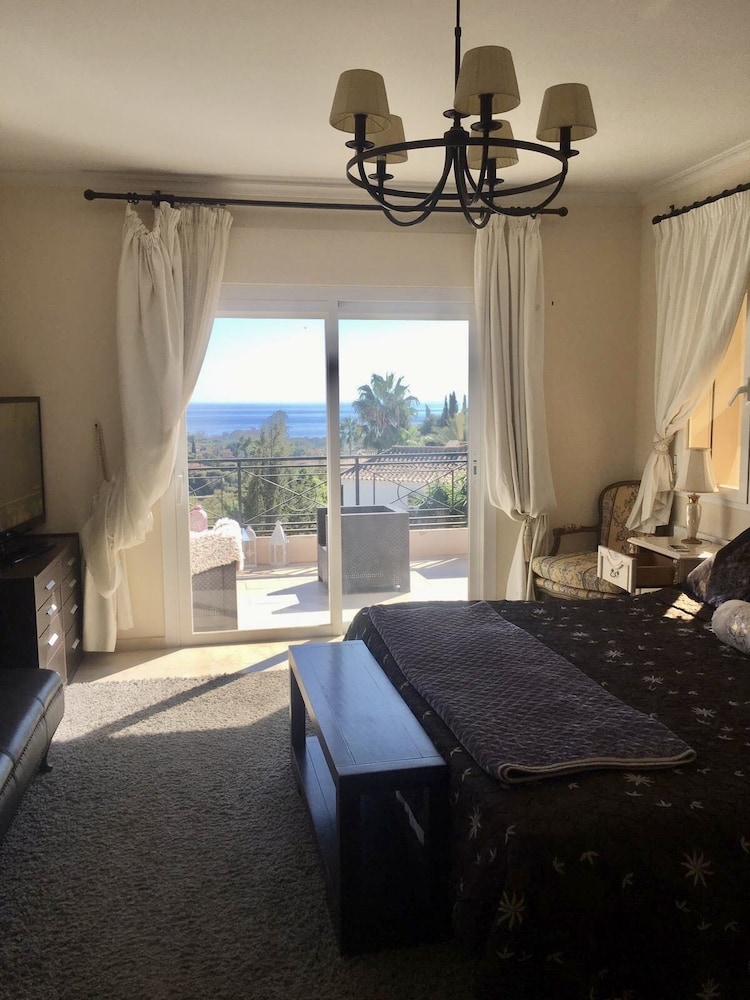 Boutique Guest Rooms — Marbella