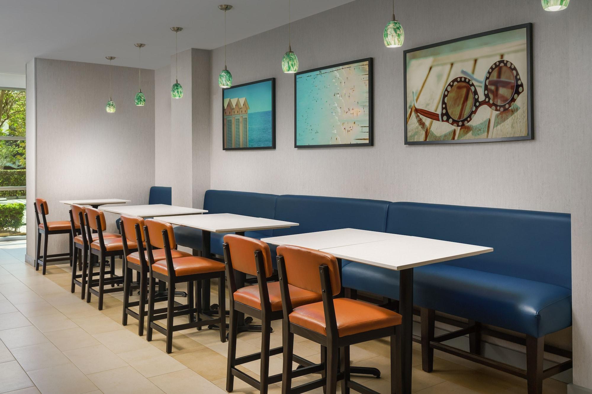 HYATT house Fort Lauderdale Airport & Cruise Port - photo 16
