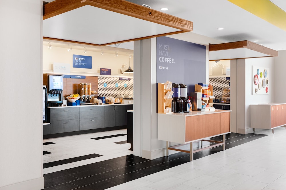 Holiday Inn Express and Suites Union Gap Yakima Area by IHG - photo 22