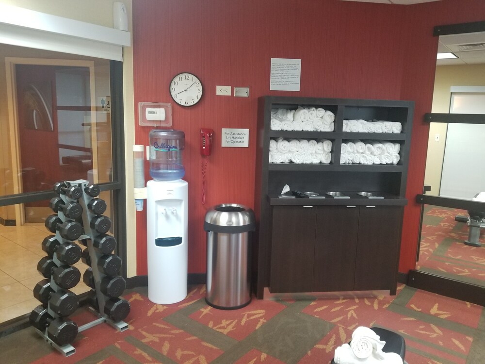 Courtyard by Marriott Salina - photo 13