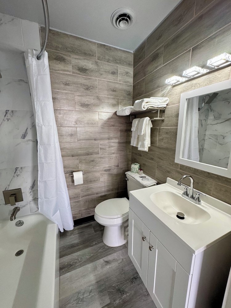 Nampa Downtown Inn - photo 22