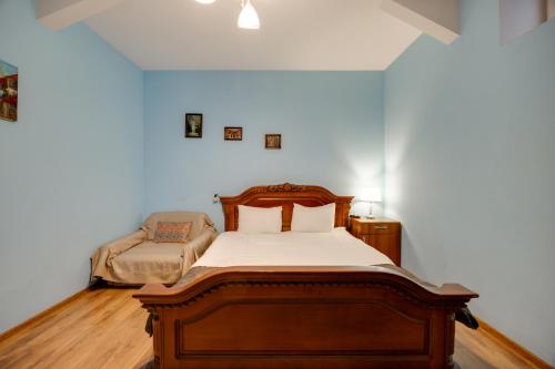 Rustaveli Two Bedroom Apartment with 5 Star Location