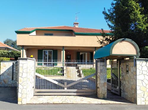 Rho Mind Villa — 4-Star Luxury Hotel in Rho, Italy