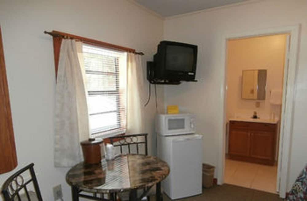 Riverbend Lodging - photo 21