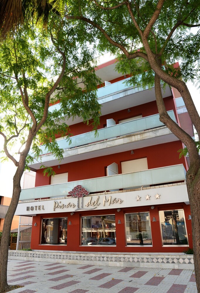 Hotel Pinar del Mar in Castell-Platja D'aro, Spain