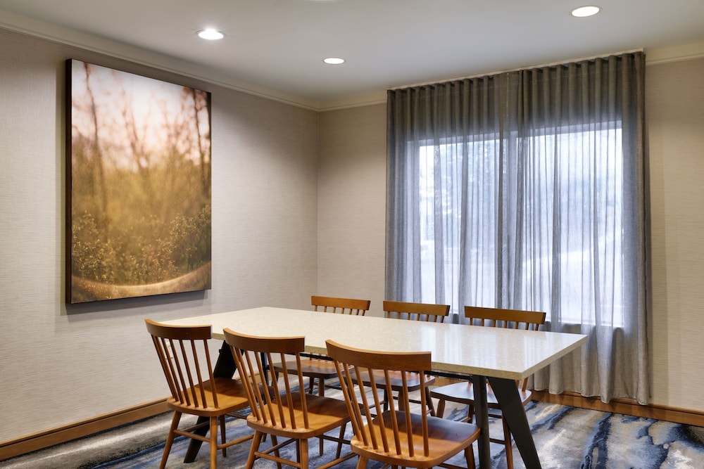 Fairfield Inn & Suites by Marriott Albany - photo 27