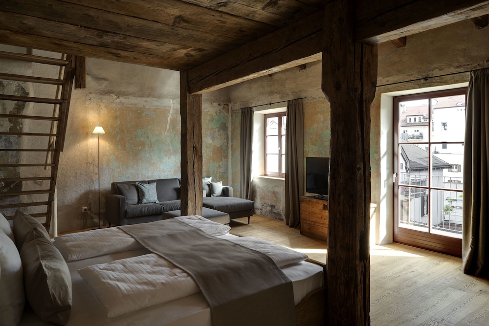 Rössl Bianco b&b&b — 4-Star Luxury Hotel in Merano, Italy