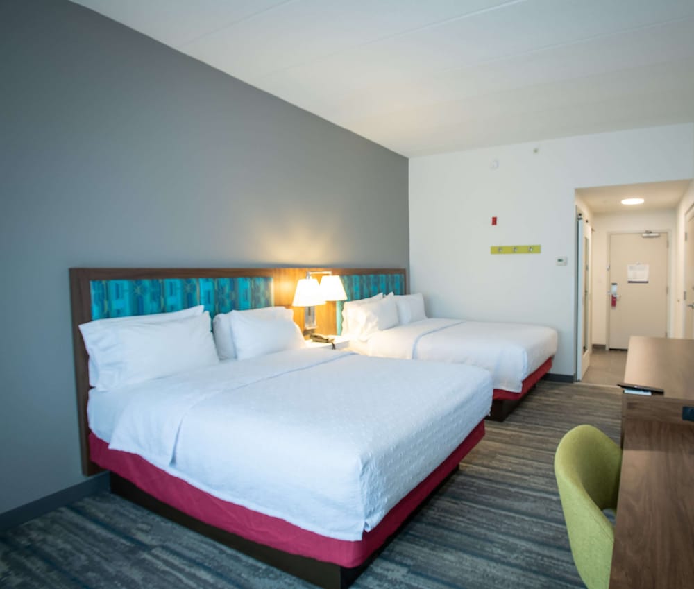 Hampton Inn Seaford - photo 13
