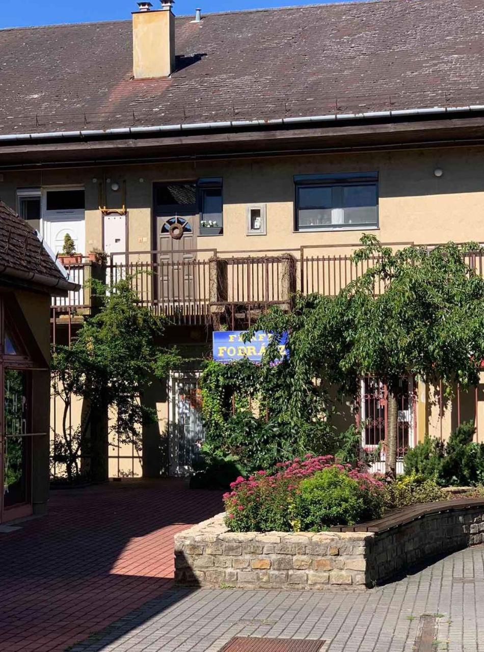 Petra Apartman — 4-Star Luxury Hotel in Tapolca, Hungary