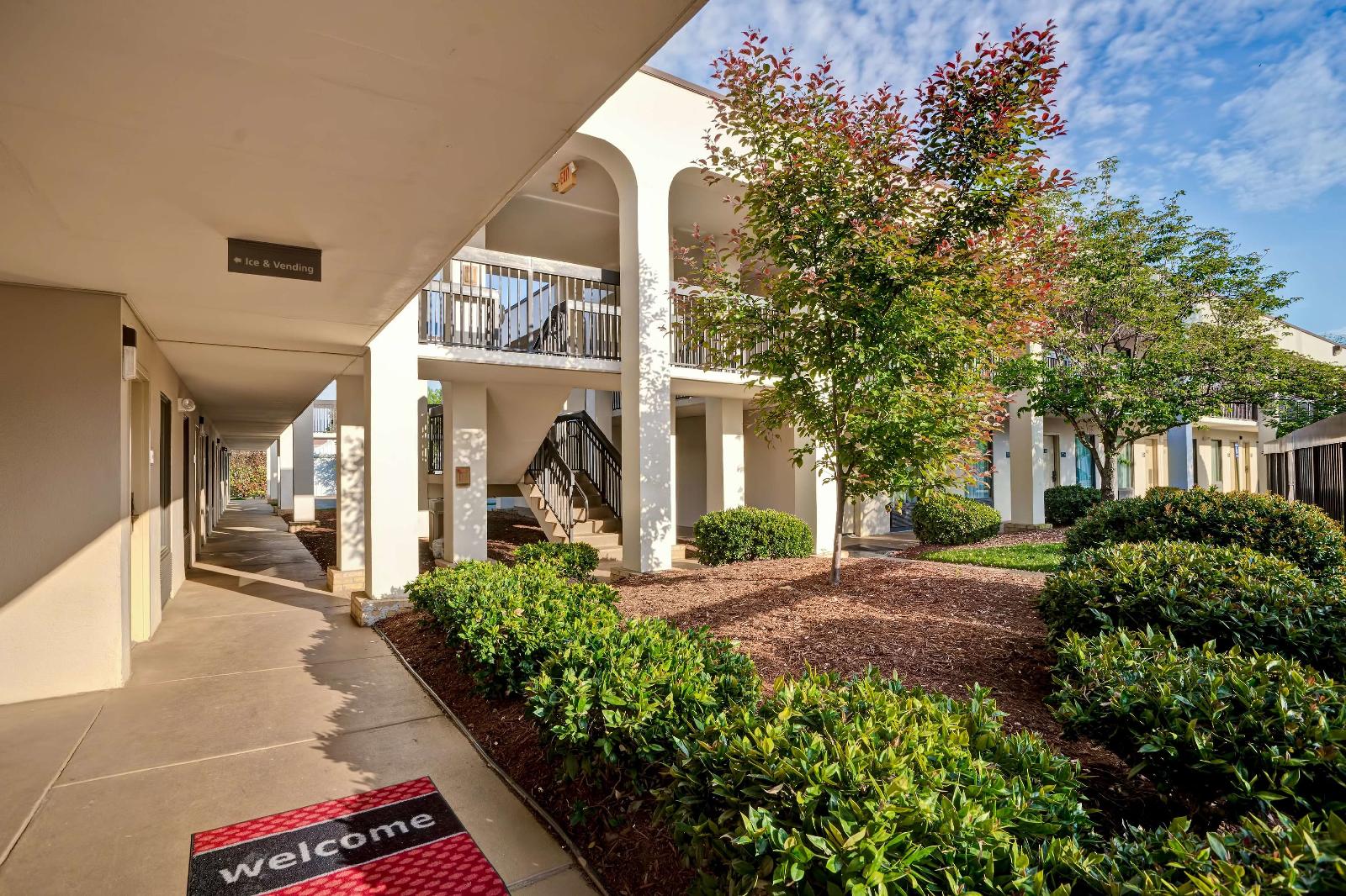 Quality Inn Hamilton Place - photo 7