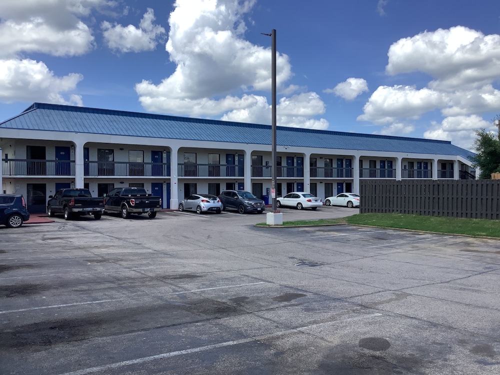 Motel 6 Memphis TN East - photo 37