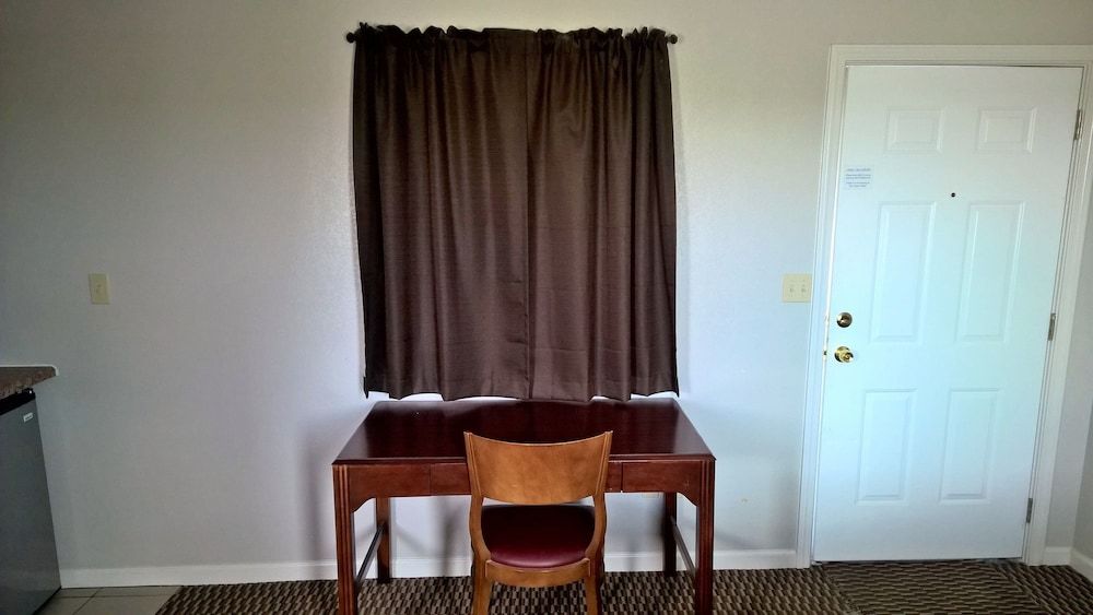 Classic Motel - photo 11