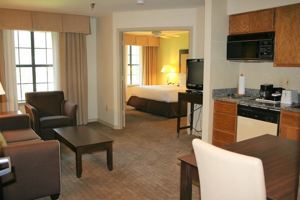 Clarion Inn & Suites Conference Center - photo 42