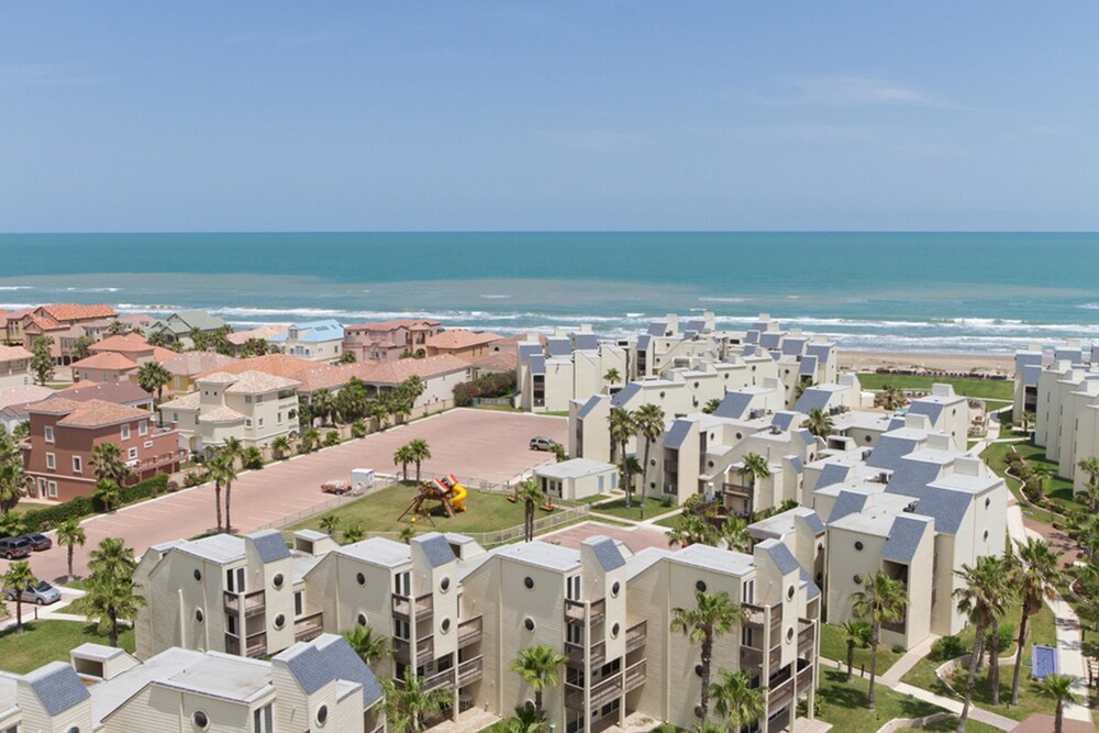 Bahia Mar Solare Tower 6th floor Oceanview Condo 3bd 3ba w Pools - photo 59
