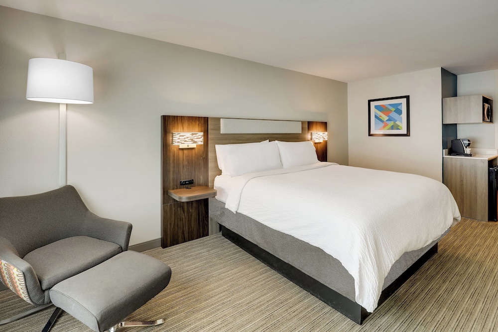 Holiday Inn Express Hotel & Suites Hinesville East Fort Stewart - photo 50