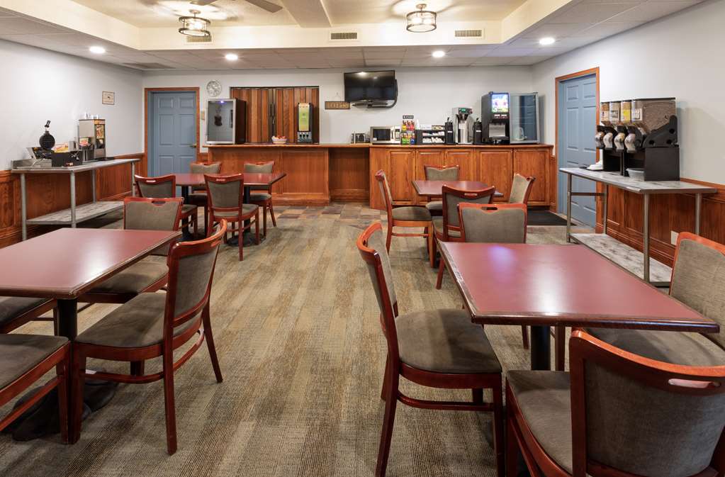 GrandStay Hotel & Suites Hastings - photo 16