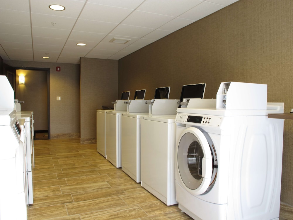 Homewood Suites by Hilton Coralville Iowa River Landing - photo 21