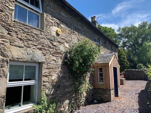 Ivy Cottage Aberfeldy Highland Perthshire — 4-Star Luxury Hotel in Aberfeldy, United Kingdom