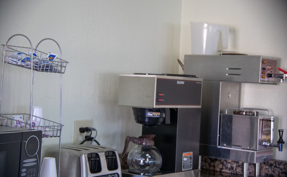 Travel Inn In Phoenix - photo 14