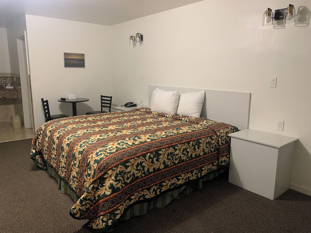 Westview Motel - photo 10