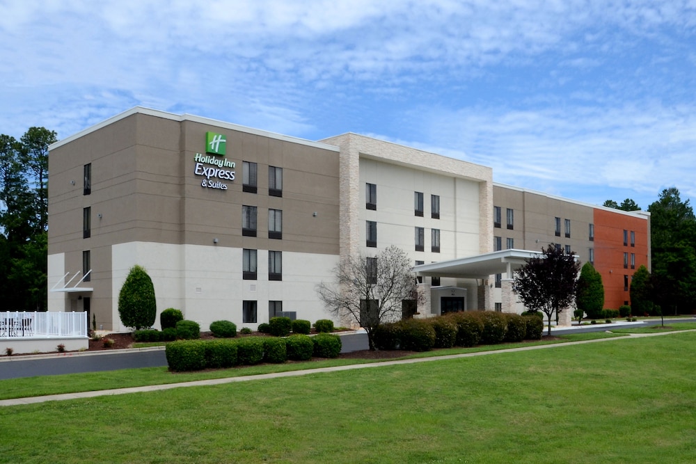 Holiday Inn Express & Suites Raleigh Durham Airport at RTP by IHG in Durham, United States