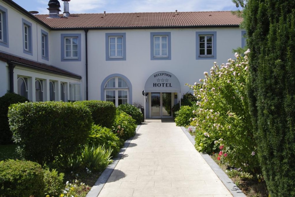 Les Tuileries - last minute hotel in Augny