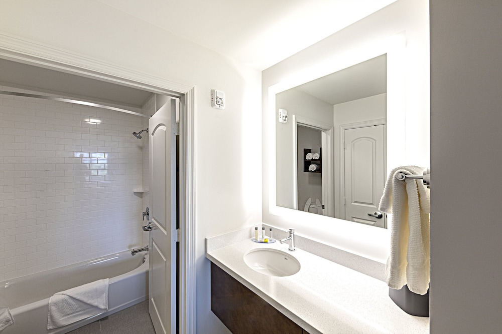 Staybridge Suites Naples Marco Island by IHG - photo 62