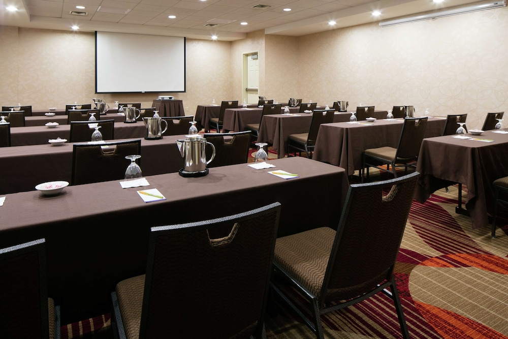 Hilton Garden Inn Omaha West - photo 50
