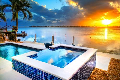 Into the Blues - carbon neutral hotel in Bay Point