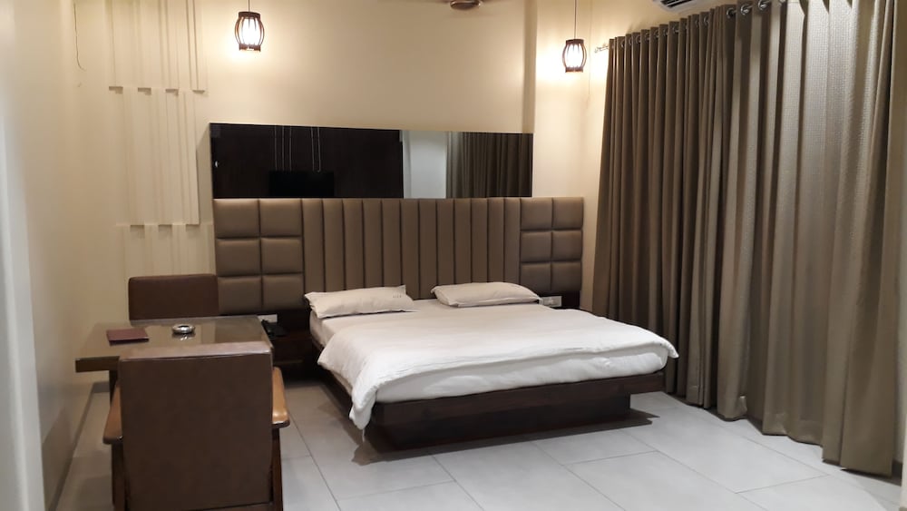 Hotel Central Park — hotel in Kalyan
