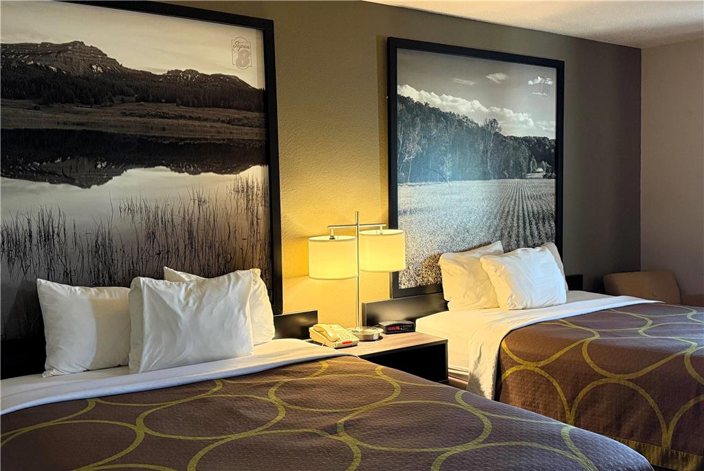 Super 8 by Wyndham Gas City Marion Area - photo 14