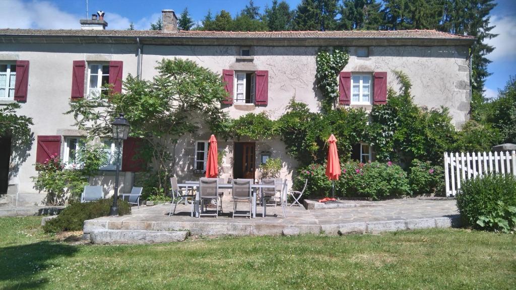 Les Vergnes - carbon neutral hotel in Unknown City