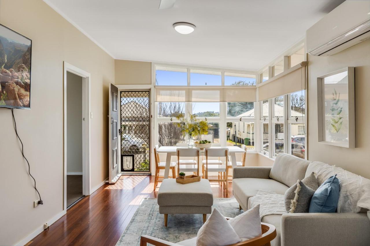 Light & Bright 3 Bedroom Cottage East Toowoomba — 4-Star Luxury Hotel in Toowoomba, Australia