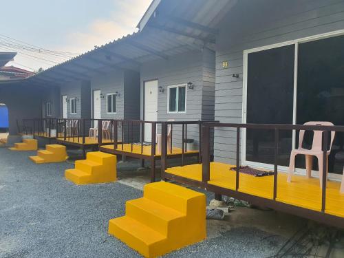 Crazy Bananas & Crazy Monkey in Trat, Thailand