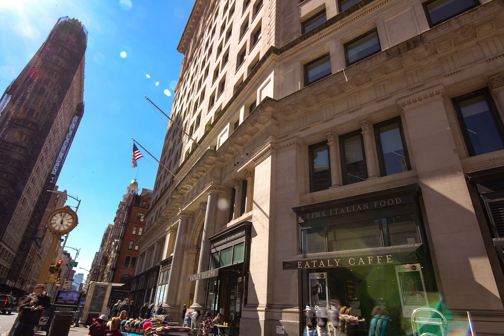 The Evelyn Hotel - photo 49